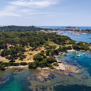 Hotel Helios - Ile Des Embiez, Six-Fours-les-Plages