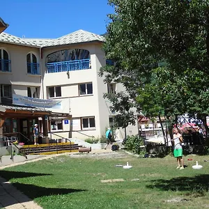 Hotel Le Rabuons, Saint-Étienne-de-Tinée