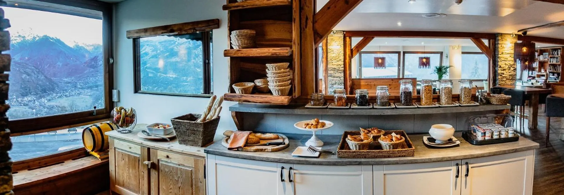 Hotel Restaurant Saint Roch  Puy-Saint-Vincent